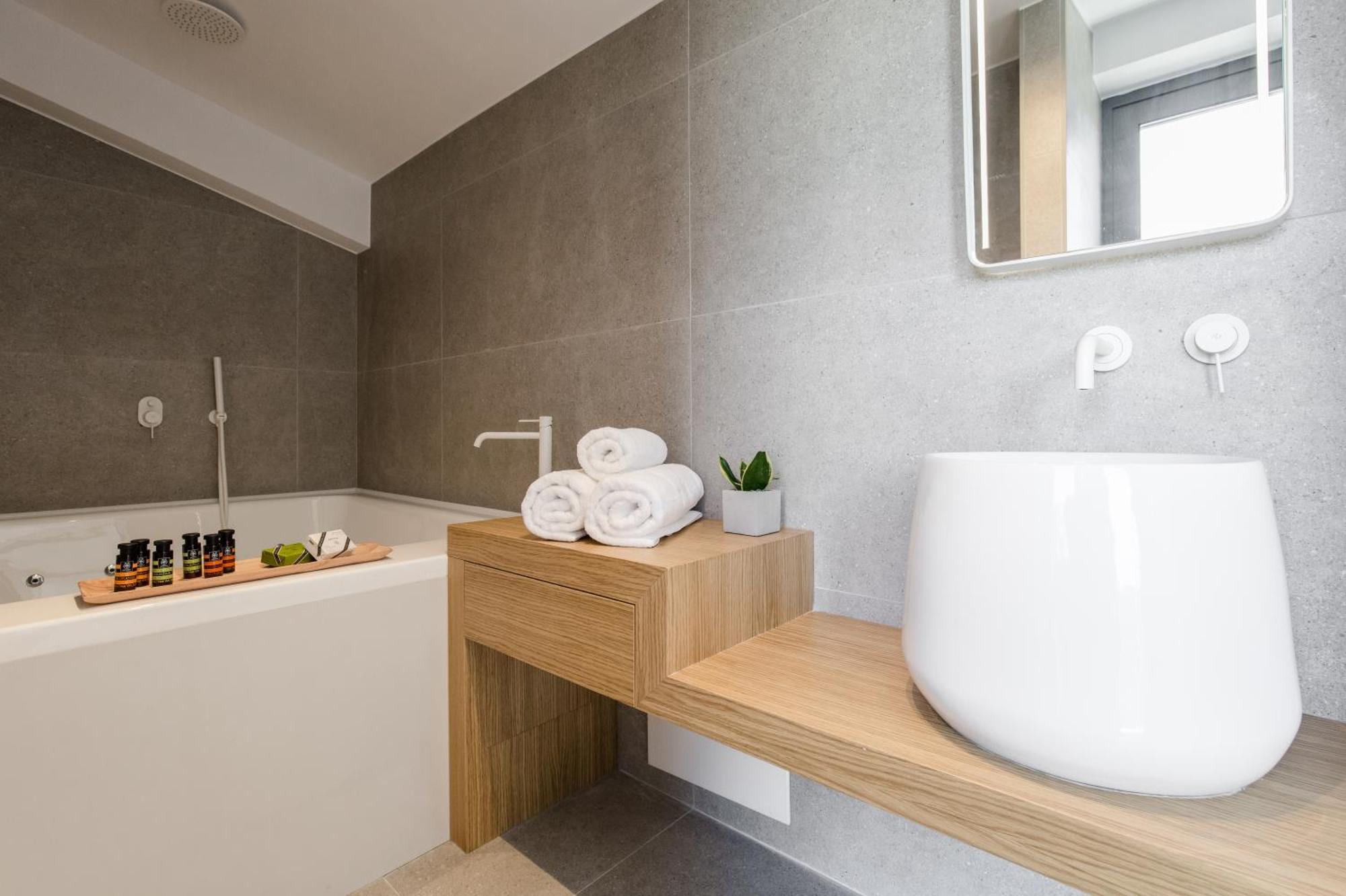 خانيا Noemie Luxury Suites الغرفة الصورة