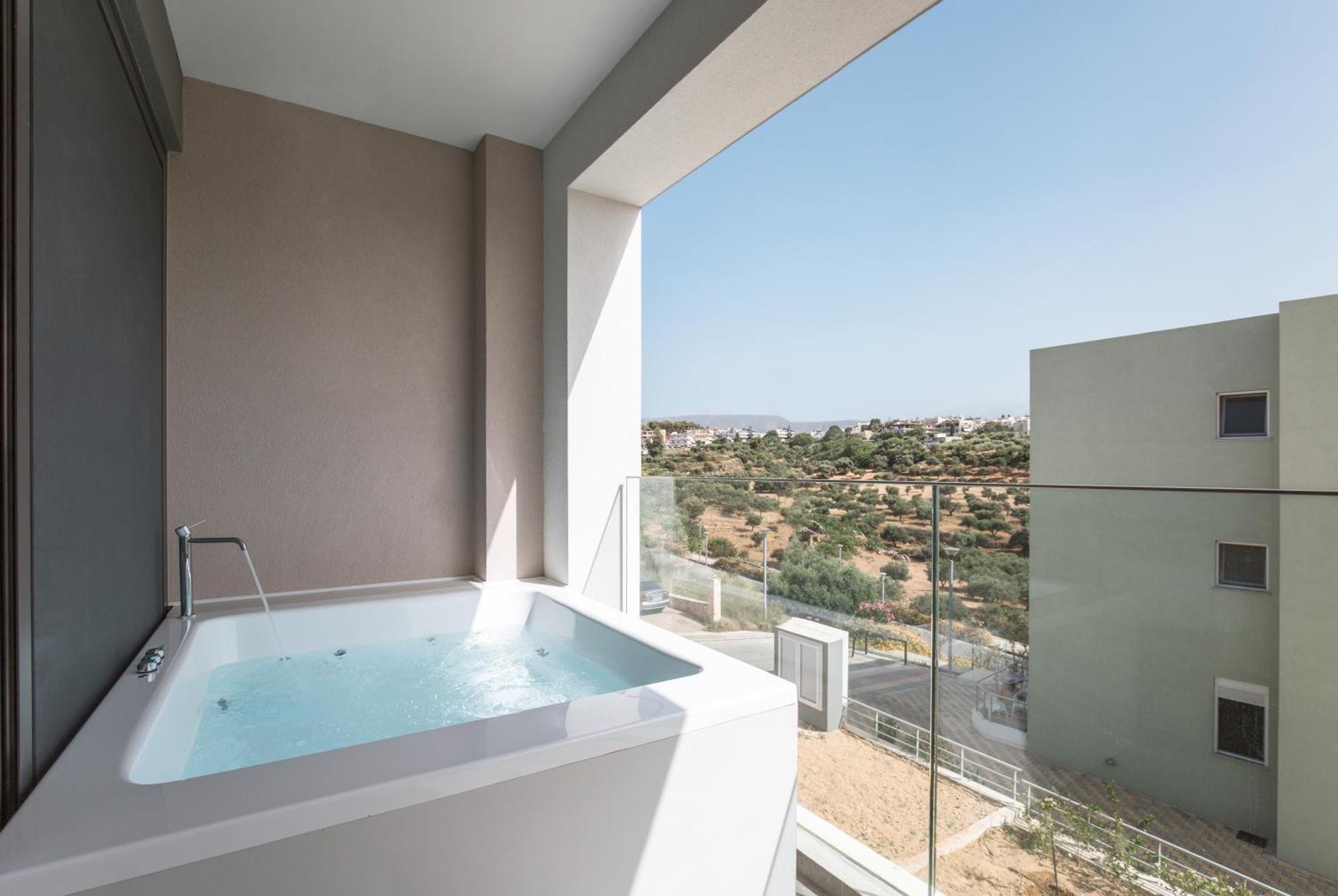 خانيا Noemie Luxury Suites الغرفة الصورة